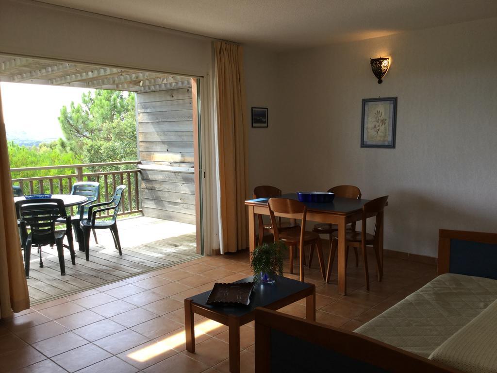 Villa Les Hameaux Di Santa Giulia ปอร์โต-เวคคีโอ ภายนอก รูปภาพ