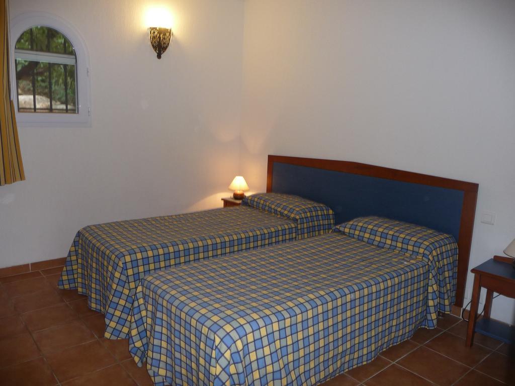 Villa Les Hameaux Di Santa Giulia ปอร์โต-เวคคีโอ ภายนอก รูปภาพ